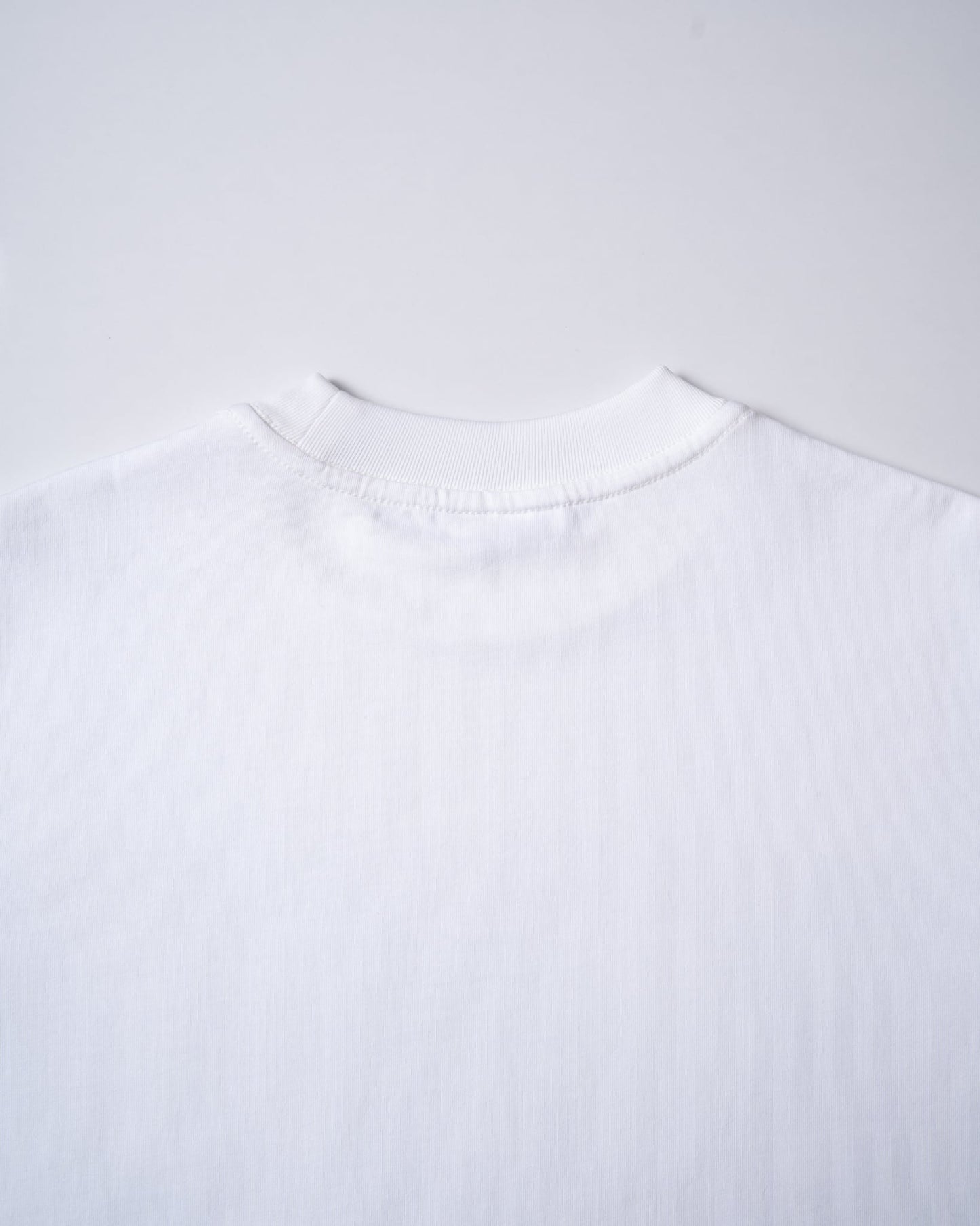 WHITE CHECKMATE BOX LOGO TEES