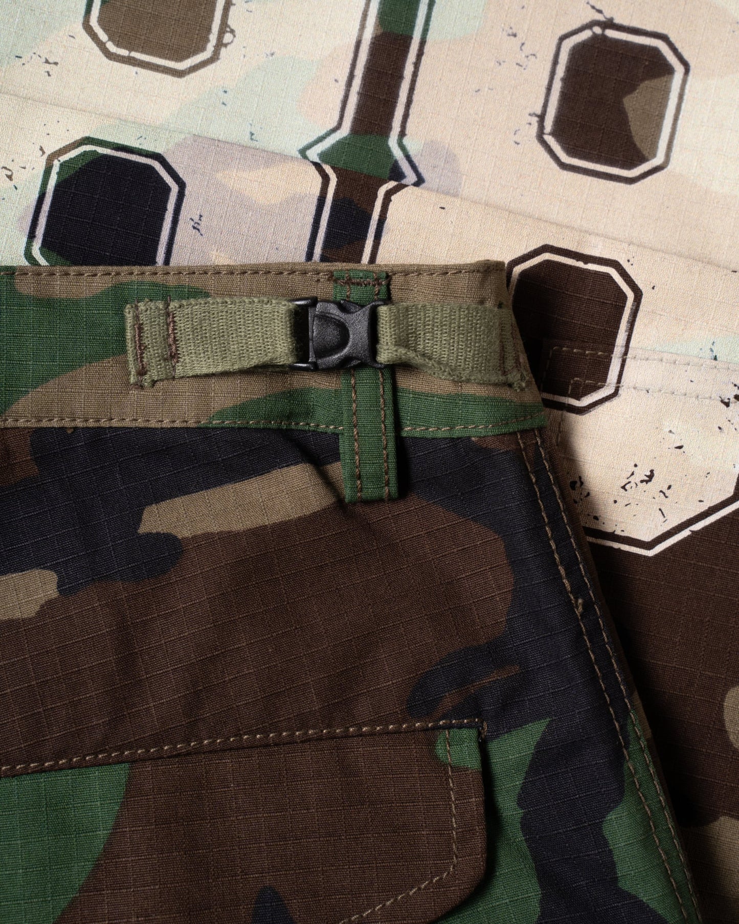 No.88 CAMO SHORT