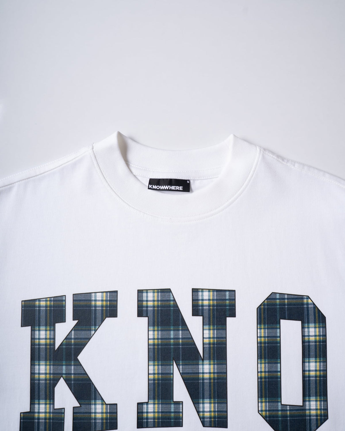 WHITE CHECKMATE BOX LOGO TEES