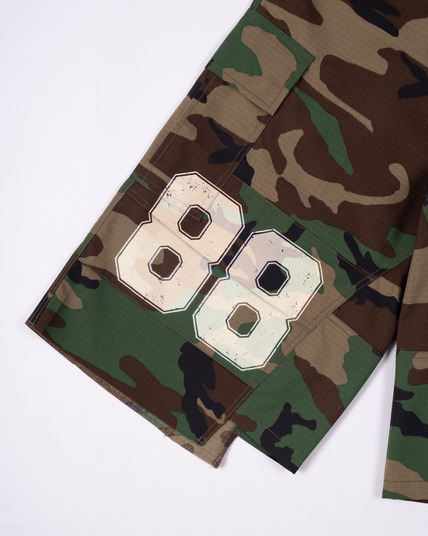 No.88 CAMO SHORT
